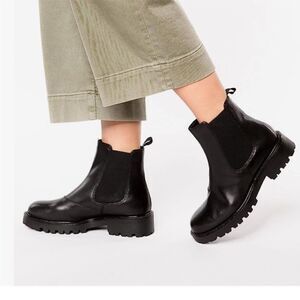 NEW VAGABOND SHOEMAKERS Kenova Lug sole Chelsea Boot, Black size 12